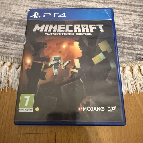 Minecraft PS4 game, non-functional
