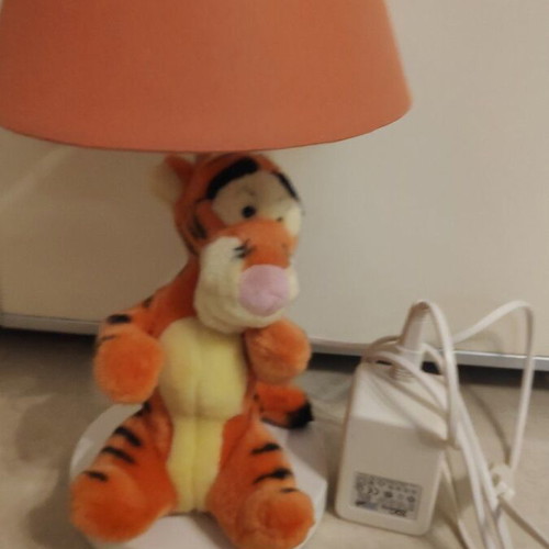 Winnie the Pooh children's table lamp like new