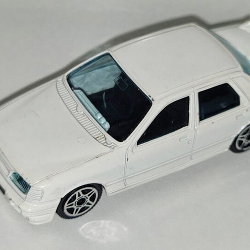 Burago Ford Sierra 1:43 like new