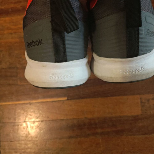 Reebok athletic shoes like new, size 42, gray