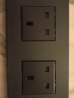 English 2-pin socket used, set
