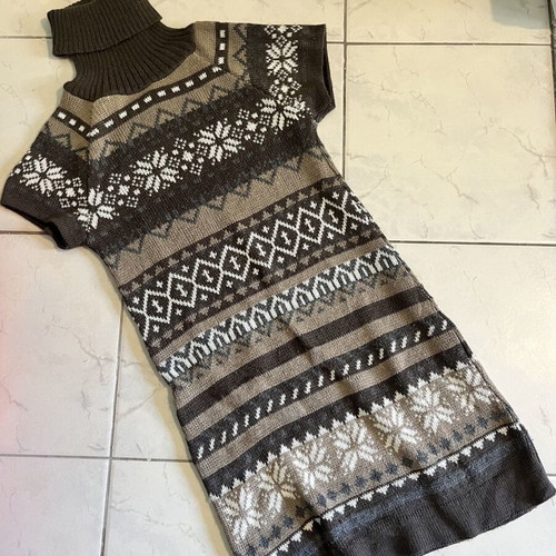 Knit dress, beige and brown, over the knee