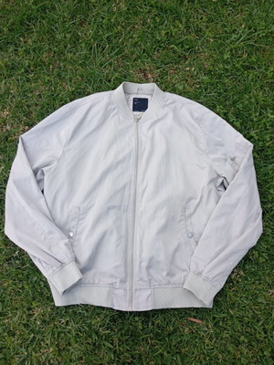Bershka windbreaker jacket new, size Large