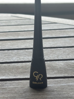 Eyeliner dip liner like new