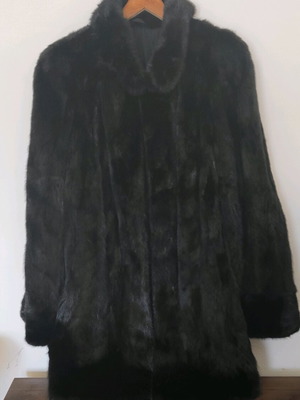 Black vintage 70s mink fur coat used