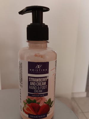 Ενυδατική κρέμα Hristina cosmetics Strawberry and Cream μεταχειρισμένη, 250 ml
