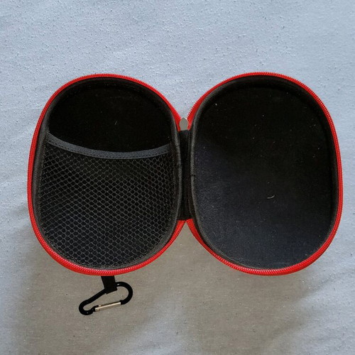 Hard accessory case like new
