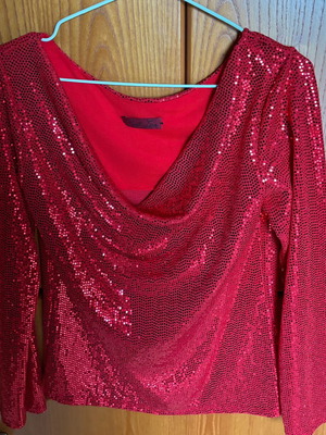 Red blouse like new, sparkling