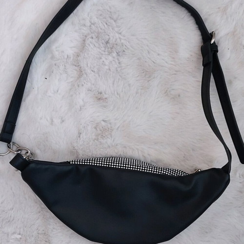 Deezee waist bag new, black with studs like strass