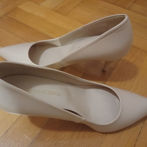 Gianna Kazakou beige pumps size 40 new