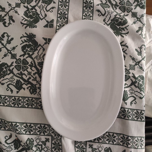 Apulum large white porcelain serving platter like new, 28 x 19.5 cm