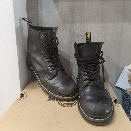 Doctor Martens Basic Black Real Leather Boots used