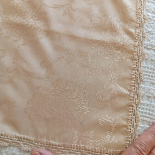 Beige table runner with handmade crochet lace, 61x42 cm