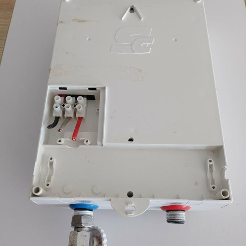 Solcore NK2 Monophase Electric Water Heater like new
