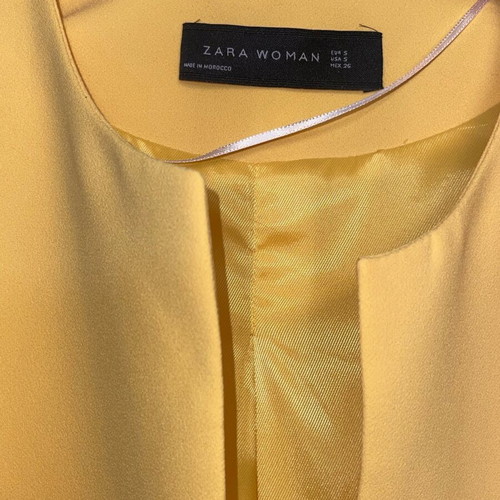 Zara yellow jacket like new, size S