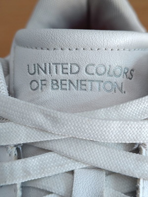 United Colors of Benetton men's sneakers size 43, like new, white