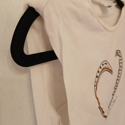 iDO White Top with Padded Shoulders and Gold Heart, Like New, XS
