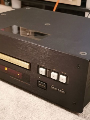 Teac VRDS-10 CD плейър