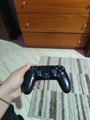 Playstation controller μεταχειρισμένο με φαγωμένο αριστερό μοχλό