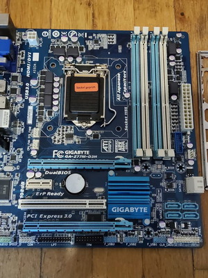 Μητρική Gigabyte GA-Z77M-D3H σαν καινούργιο, LGA 1155 Intel Z77