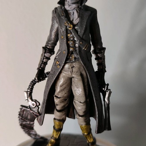 The Hunter Bloodborne figure like new