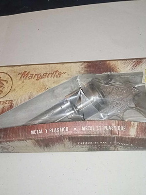 Играчка пистолет Margarita нов