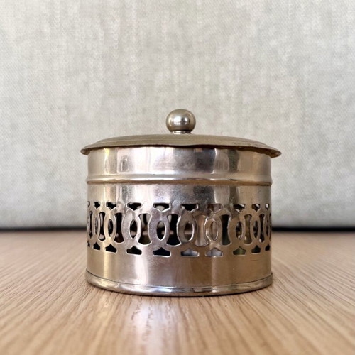 Mini Vintage Metal Tealight Lantern with Lid