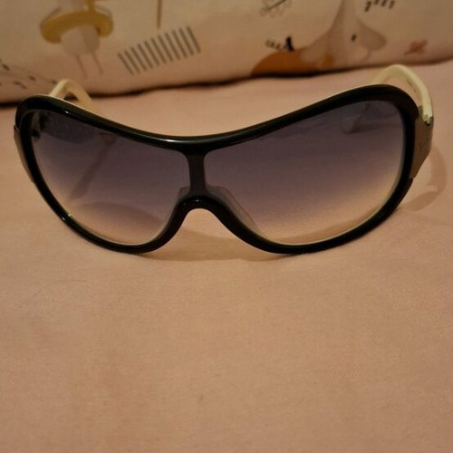 Vogue women's sunglasses VO 2362-S Small 1306/8G like new, multicolor