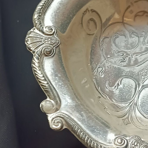 Silver-plated decorative bowl used, 16 cm diameter