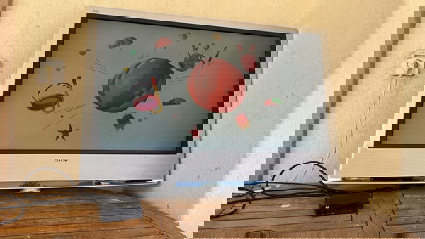 Продава се Телевизор *SONY BRAVIA KLV-S40A10E*