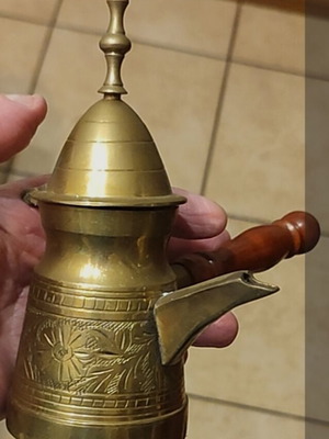 Vintage Middle Eastern Arabic Dallah Coffee Pot new