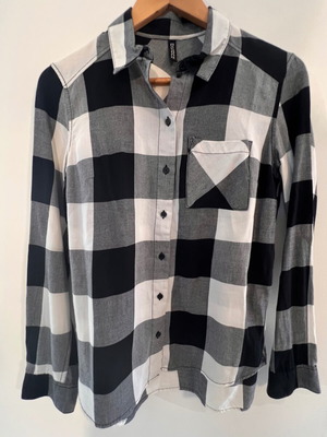 H&M checked shirt used, grey, white and black