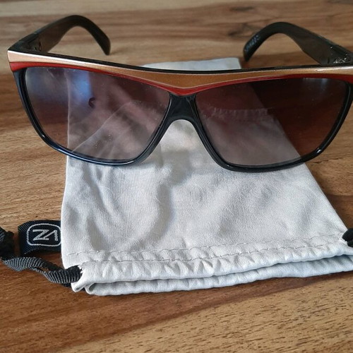 Von Zipper Giggles sunglasses like new, black