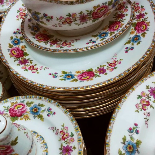 Royal Grafton Malvern fine bone china dinner set new, 75 pieces