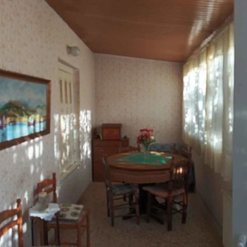 Μονοκατοικία 63 τ.μ. στην Αρτέμιδα Λούτσα, 1 υπνοδωμάτιο, 1 μπάνιο