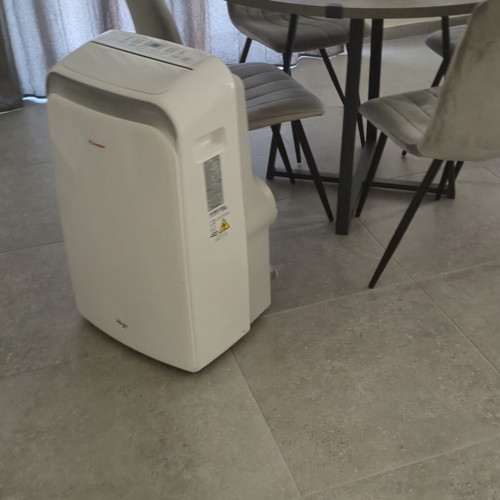 Invertor Magic 12,000 BTU portable air conditioner like new
