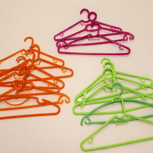 Clothes Hangers like new, set of 14 with 6 gift hangers