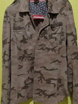 Please mako jacket like new, medium/large, green