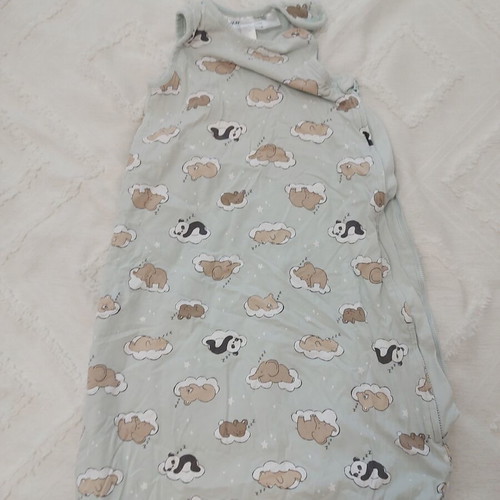 H&M spring sleeping bag 1 tog, size 9-12 months
