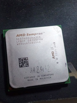 AMD Sempron 64 3400+ processor like new, Socket AM2