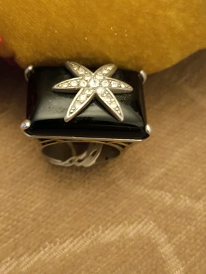 Ring with Swarovski stone new