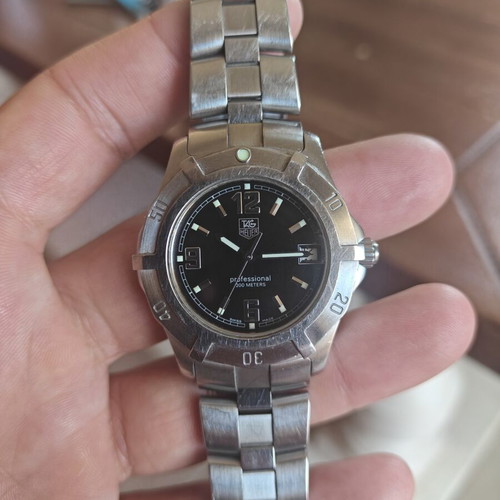 Tag Heuer 2000 wristwatch, 38mm, quartz Swiss movement