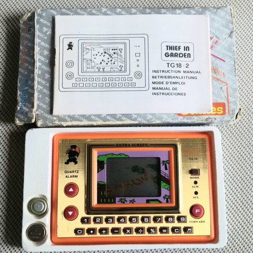 Nintendo Retro Electronic Game 1983 Like New