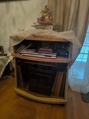 TV stand like new with extra storage and wheels