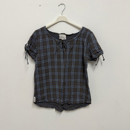 Checked blouse like new, size L with front tie and adjustable sleeves