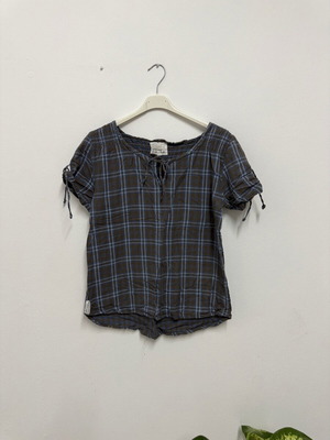 Checked blouse like new, size L with front tie and adjustable sleeves
