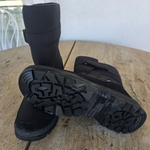 Mc Kinley boots like new, size 45, black