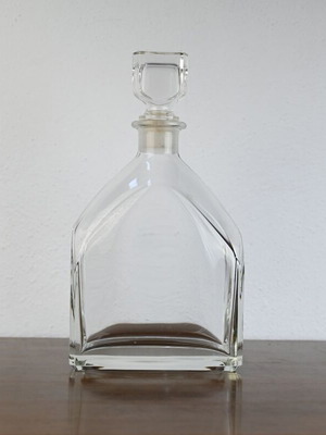 Glass decanter with square shape and stopper like new