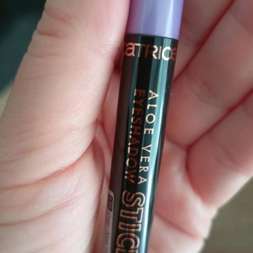 Catrice Aloe Vera Eyeshadow Stick 070 Satin Lilac new