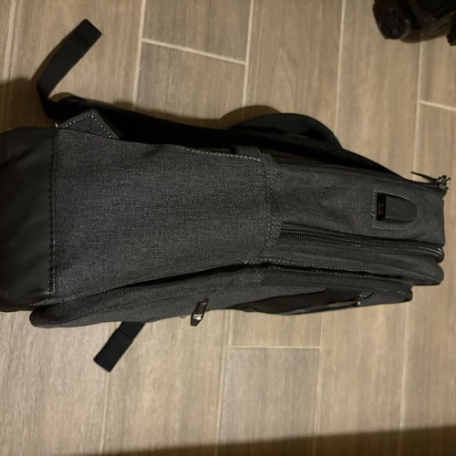HP laptop backpack, black, excellent condition